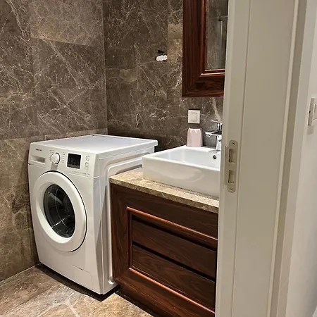 Konforun Adresi * Isztambul